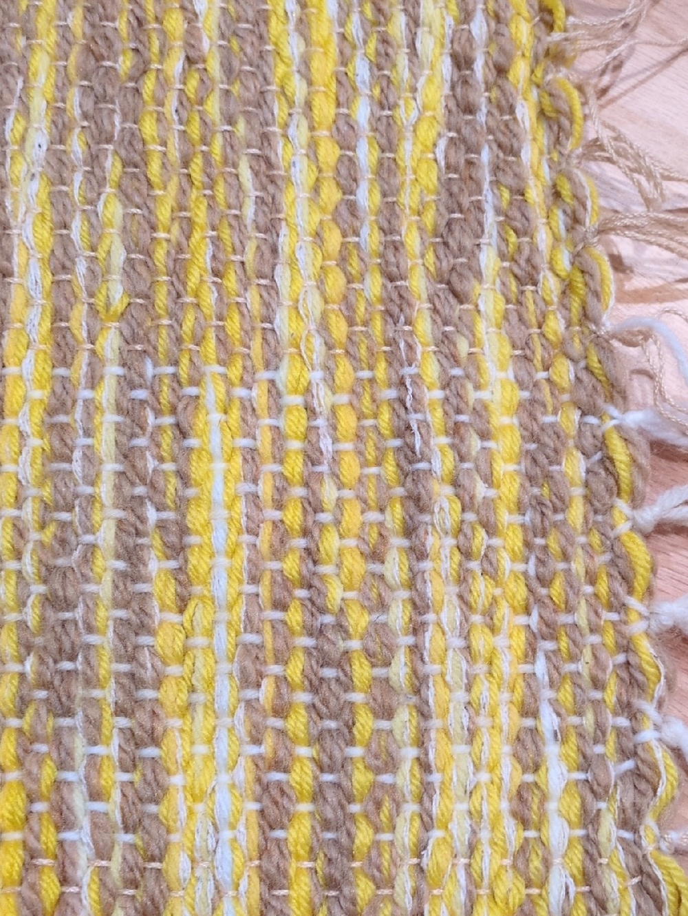 Handmade wool Rug - Picture 5 of 5
